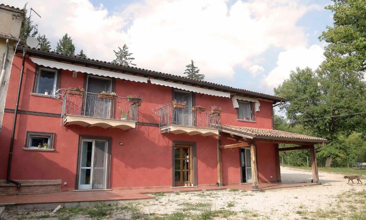 Rifugio Nel Bosco Bed & Breakfast Rieti Luaran gambar